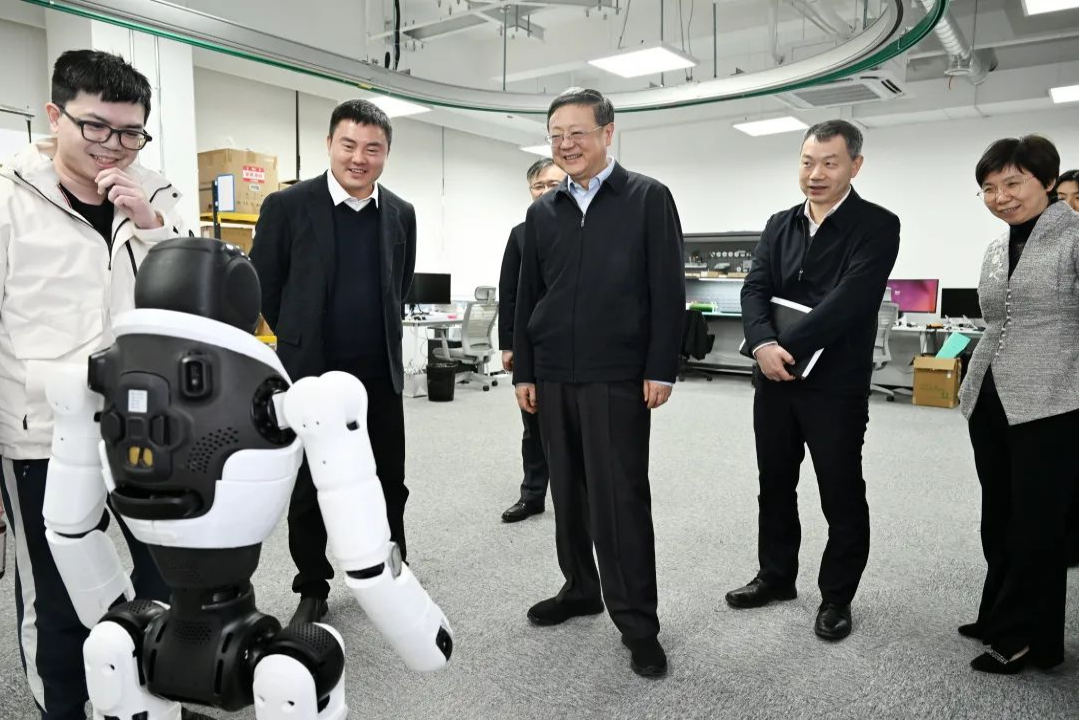 上海市委书记陈吉宁专题调研亿万28机器人